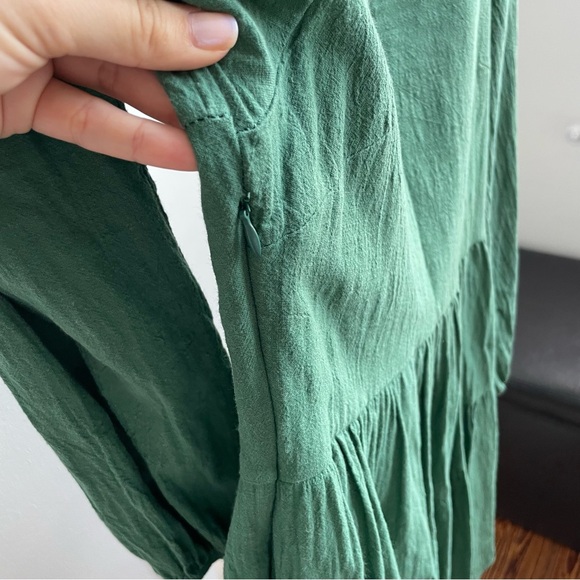 Green Long Sleeve Dress - Picture 3 of 6